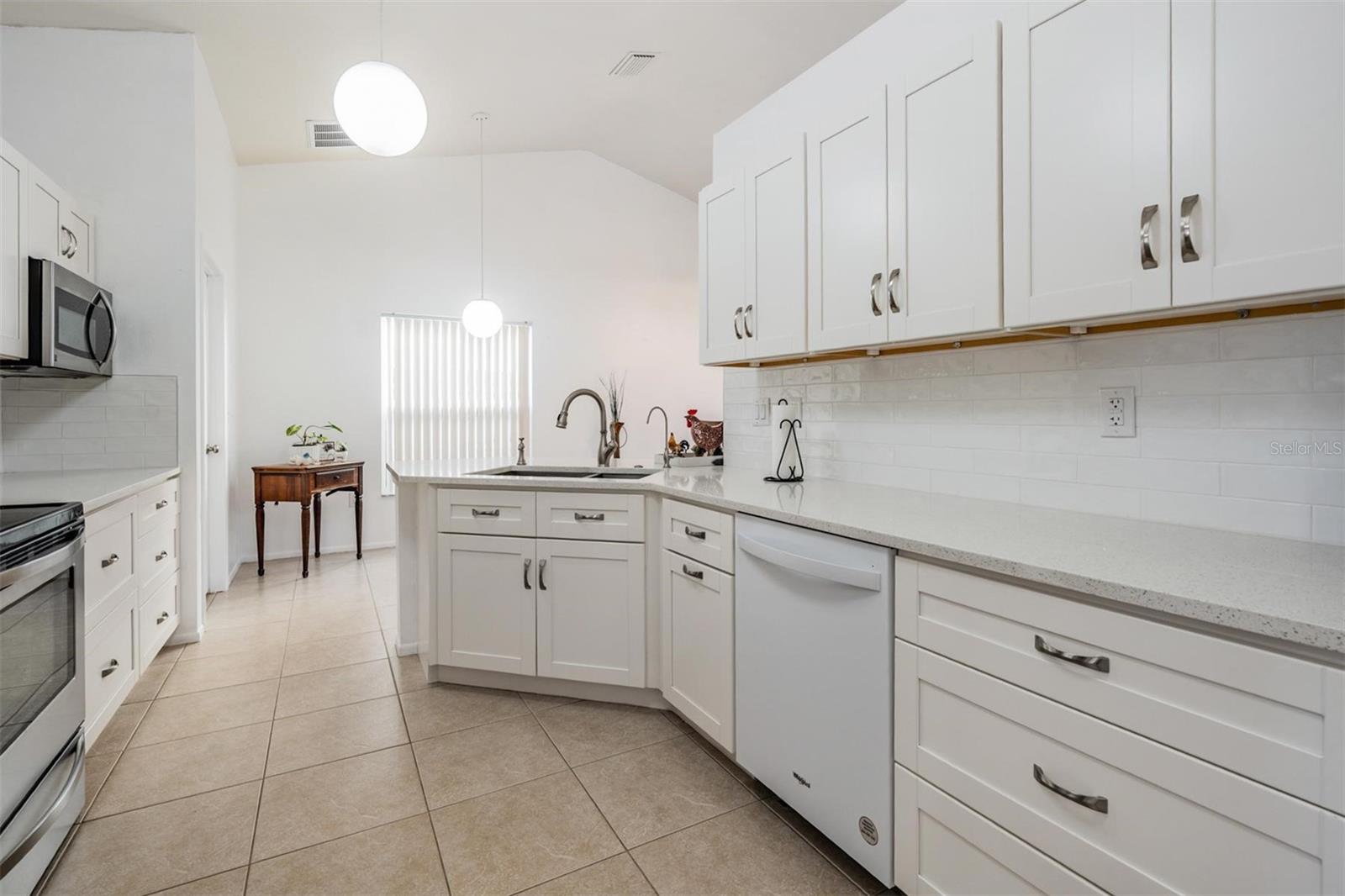 1506 LAKEHURST WAY, BRANDON, FL, 33511