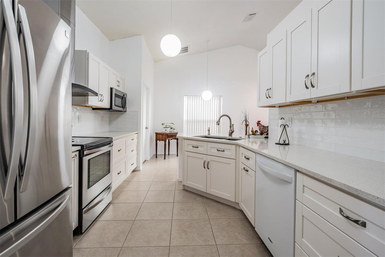 1506 LAKEHURST WAY, BRANDON, FL, 33511