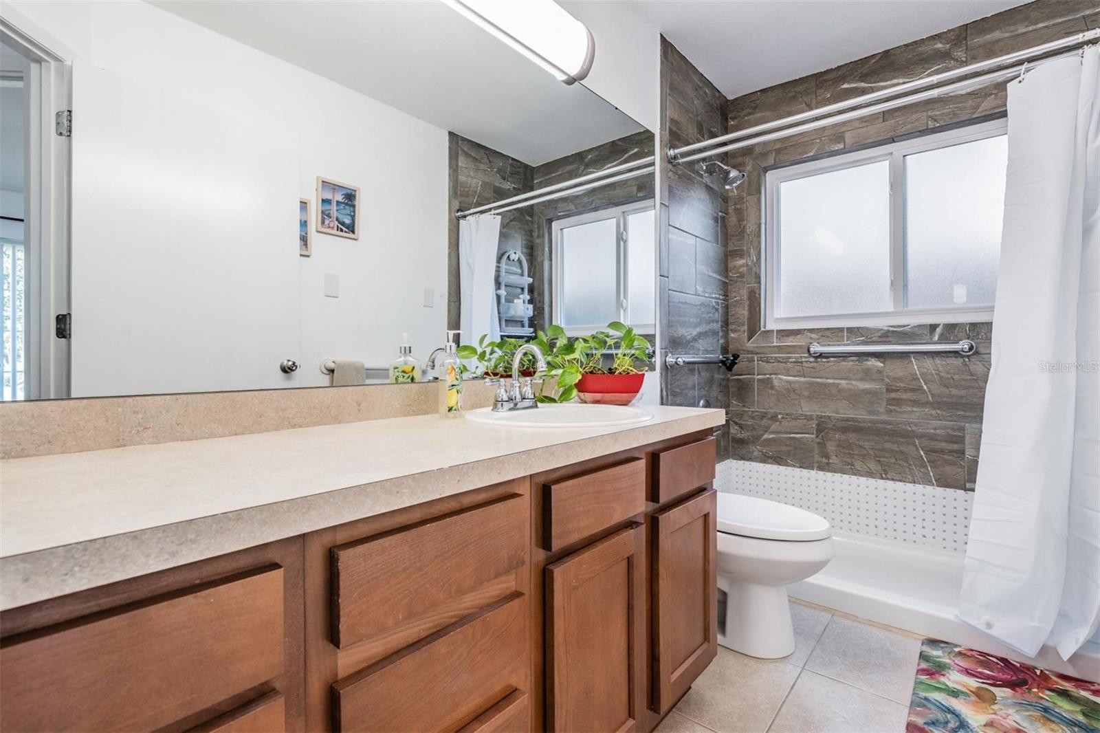 1506 LAKEHURST WAY, BRANDON, FL, 33511