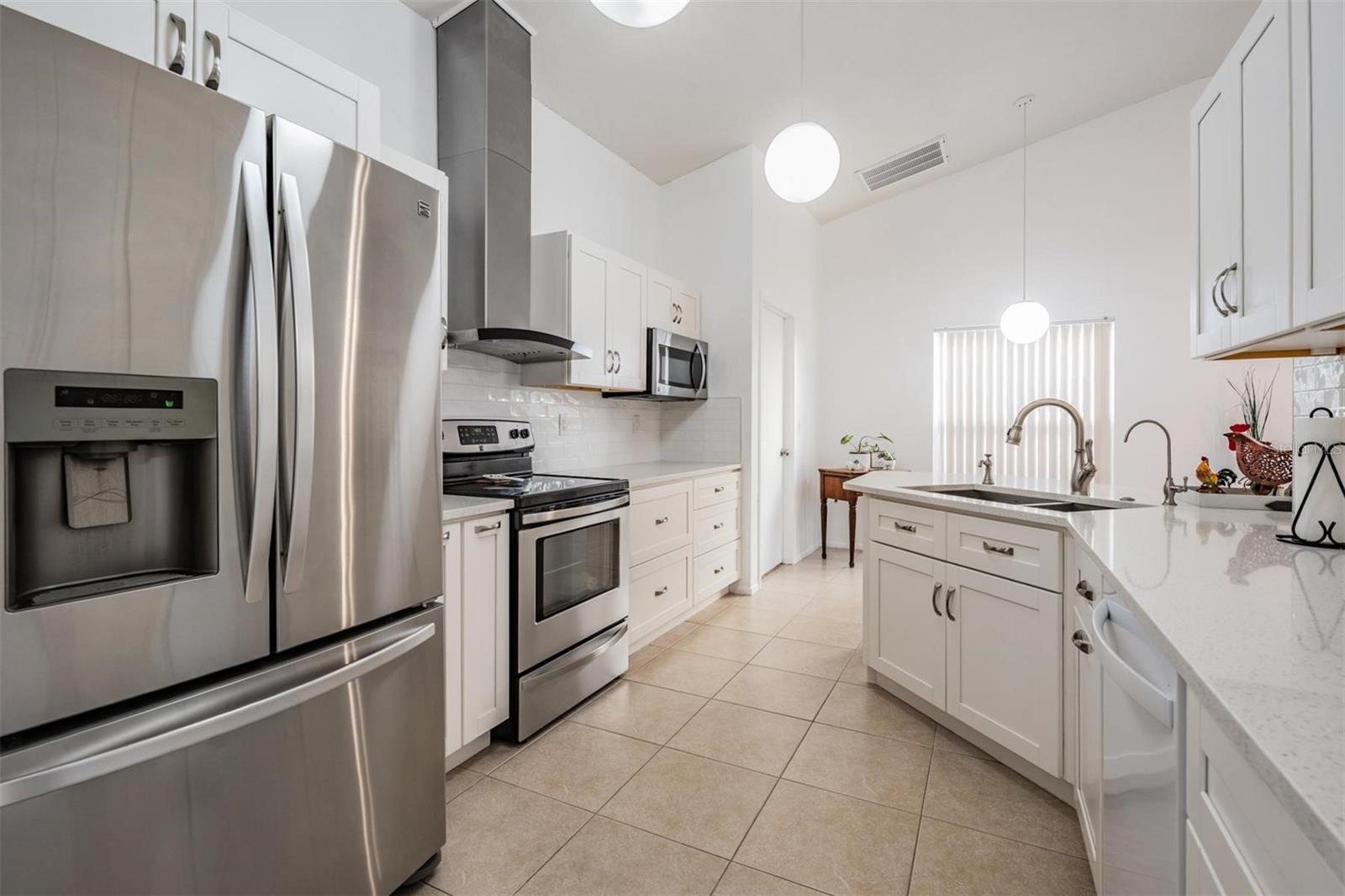 1506 LAKEHURST WAY, BRANDON, FL, 33511