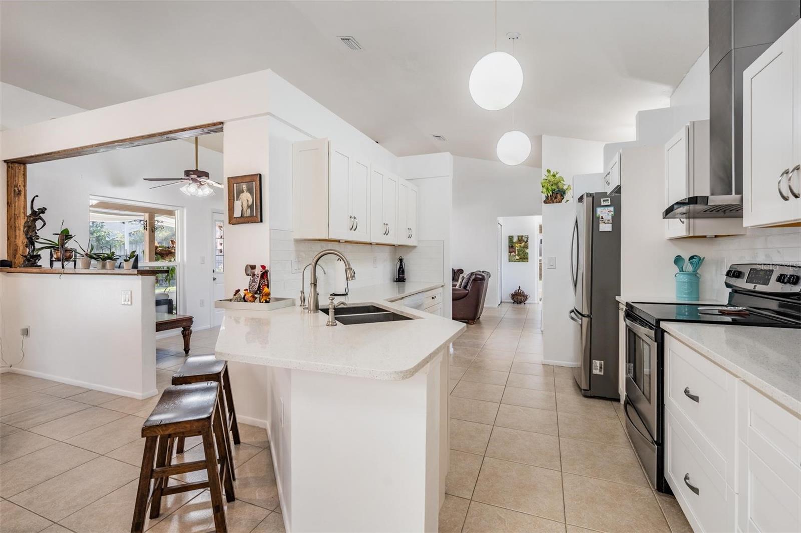 1506 LAKEHURST WAY, BRANDON, FL, 33511