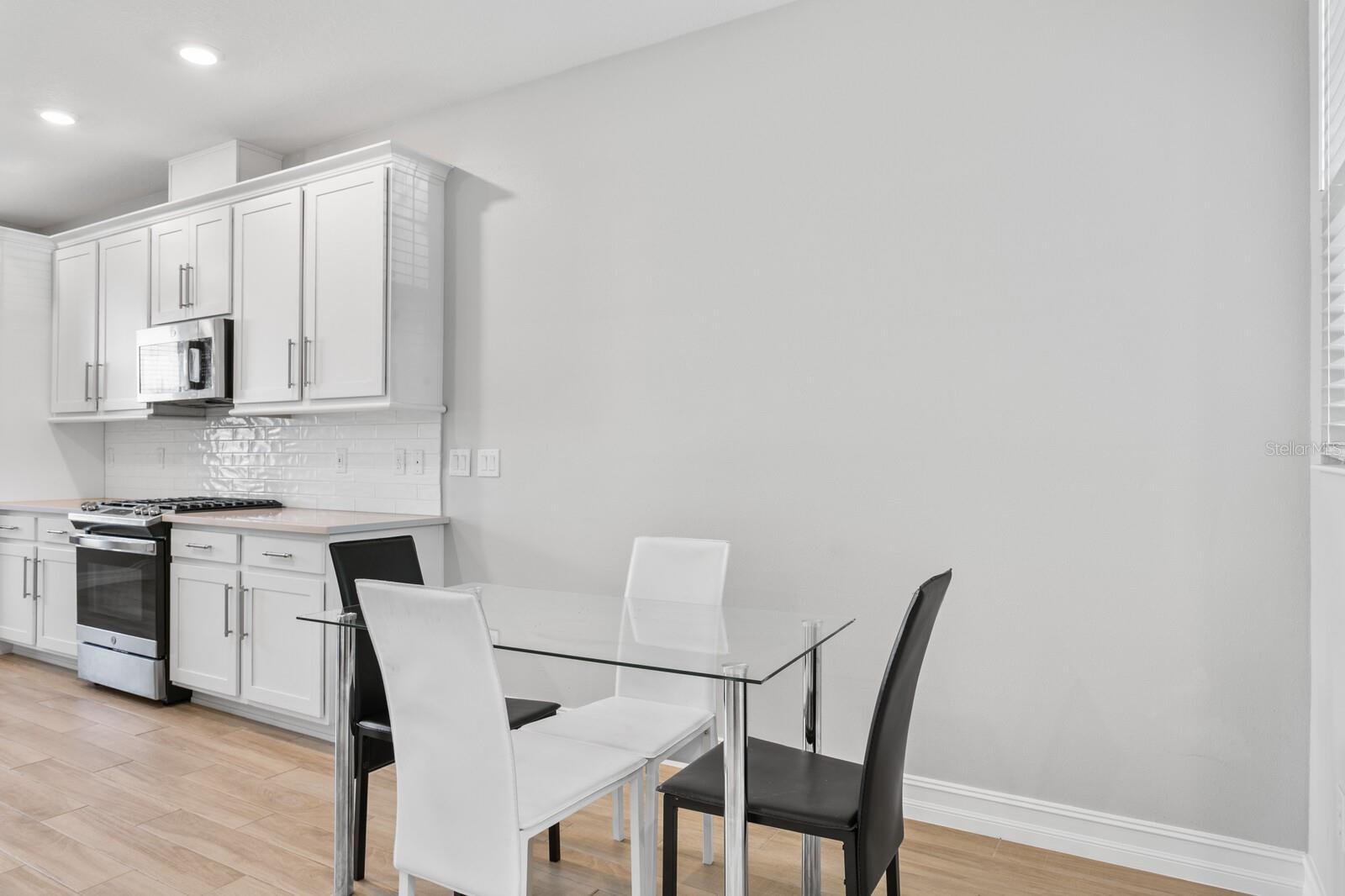 4663 ALMADA LN, WESLEY CHAPEL, FL, 33543