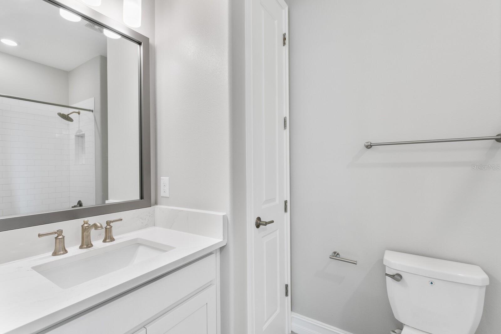 4663 ALMADA LN, WESLEY CHAPEL, FL, 33543