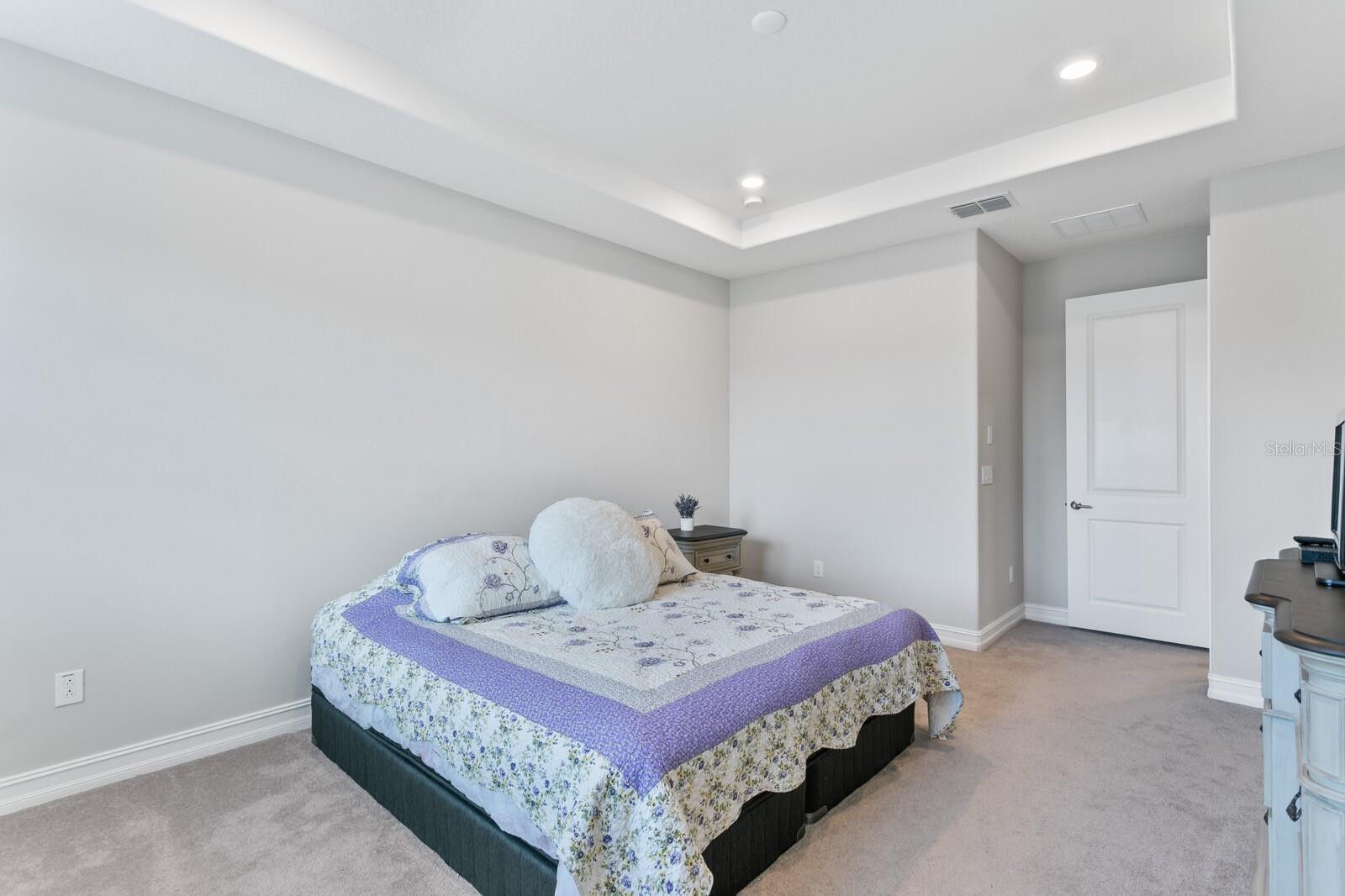 4663 ALMADA LN, WESLEY CHAPEL, FL, 33543