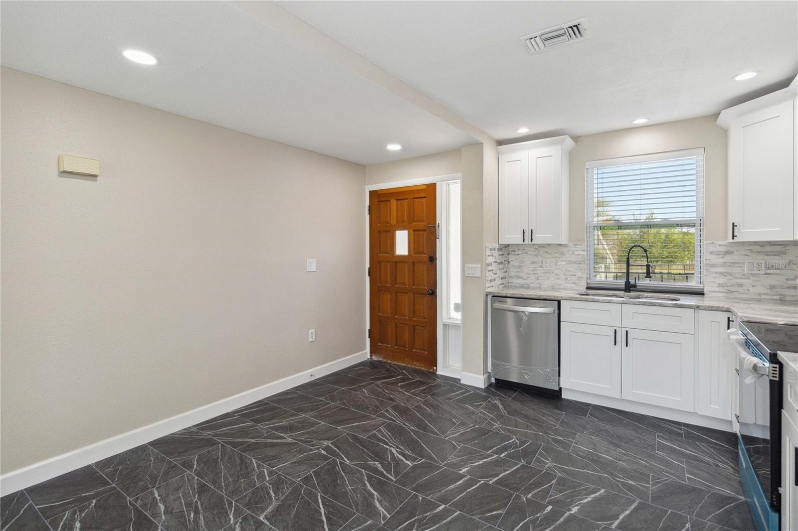 5210 CYPRESS CREEK DR, ORLANDO, FL, 32811