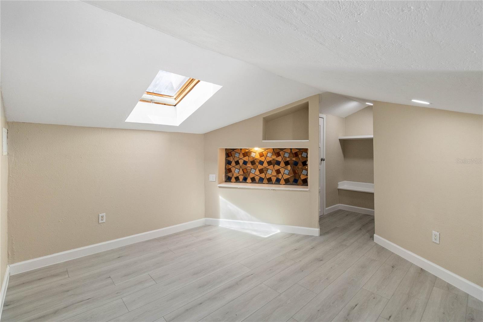 5210 CYPRESS CREEK DR, ORLANDO, FL, 32811