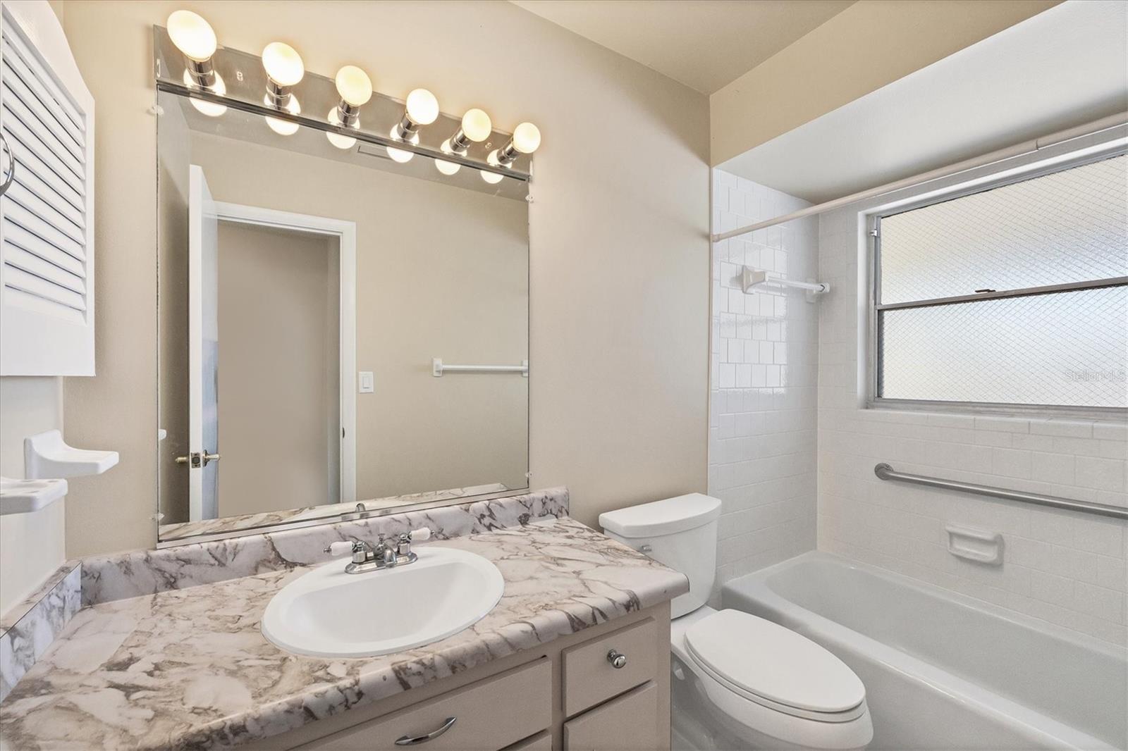 2839 SWIFTON DR #28, SARASOTA, FL, 34231