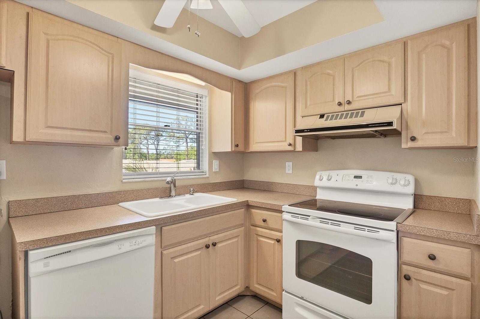 2839 SWIFTON DR #28, SARASOTA, FL, 34231