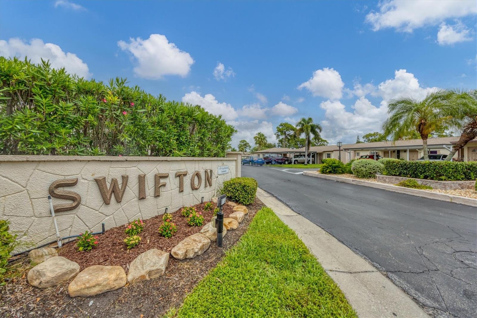 2839 SWIFTON DR #28, SARASOTA, FL, 34231