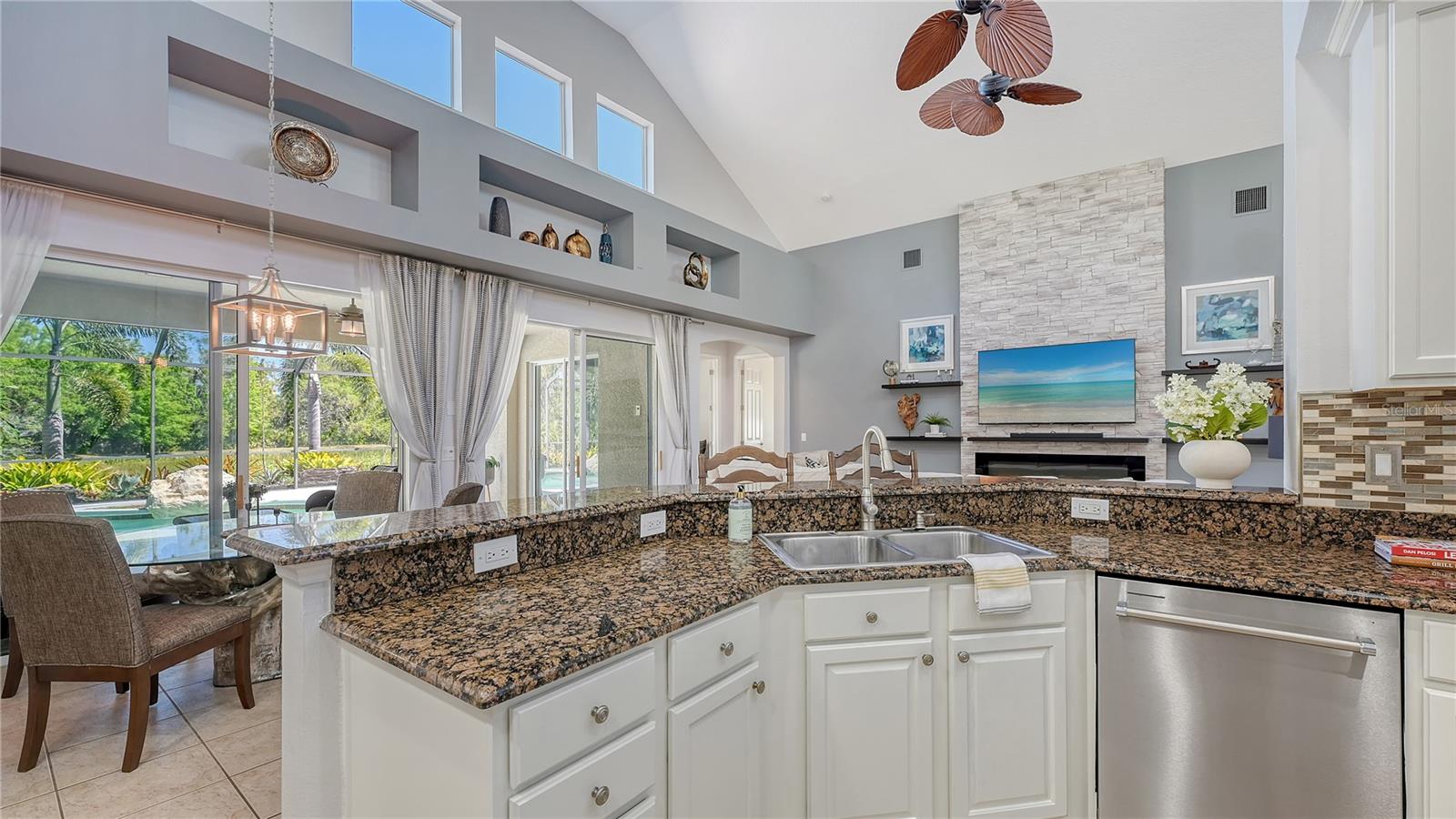7407 GREEN ST, BRADENTON, FL, 34201