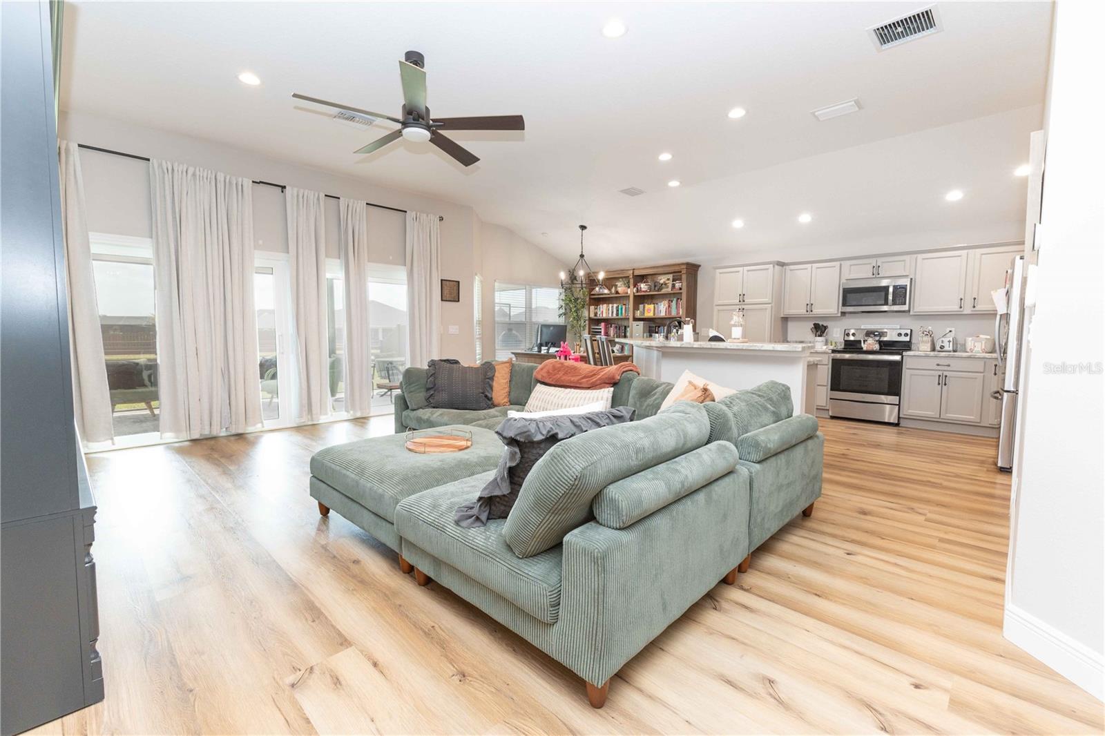 3273 DZURO DR, OXFORD, FL, 34484