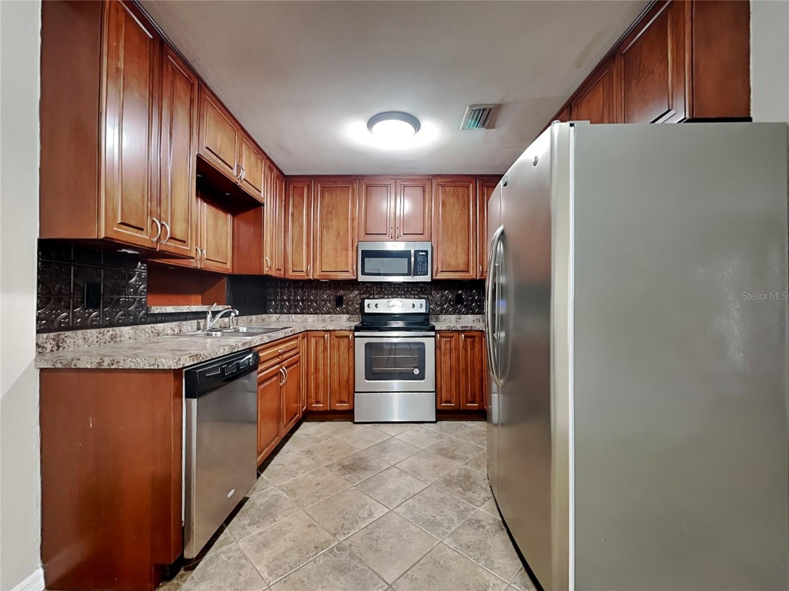 3052 GRAND VIEW AVE, CLEARWATER, FL, 33759