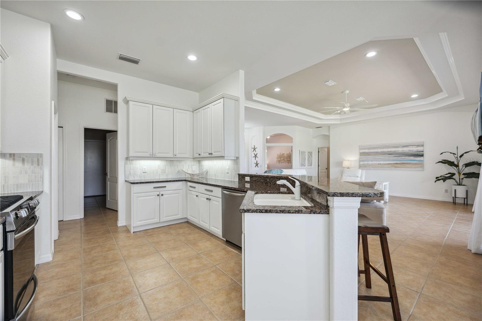 7554 CAMDEN HARBOUR DR, BRADENTON, FL, 34212