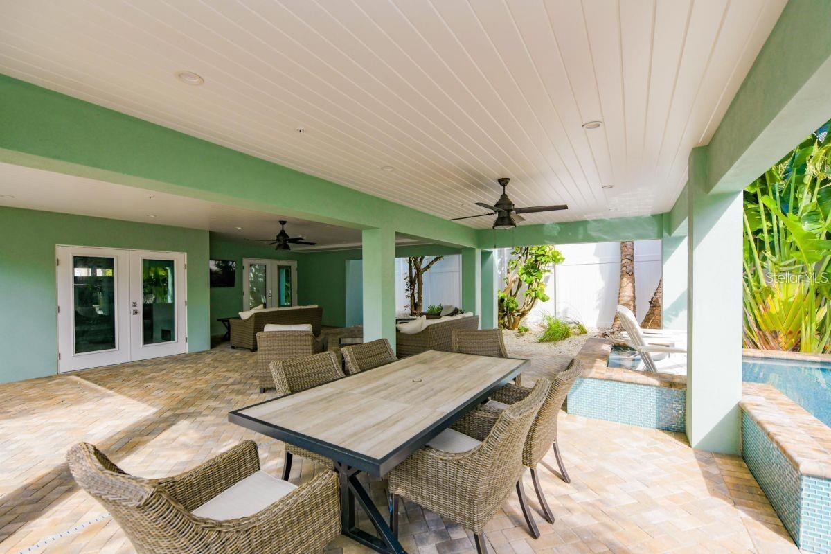 336 AVENIDA DE MAYO, SARASOTA, FL, 34242