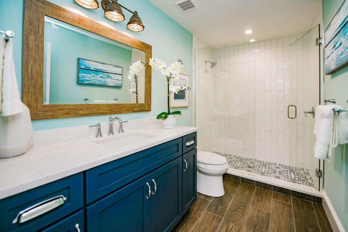 336 AVENIDA DE MAYO, SARASOTA, FL, 34242