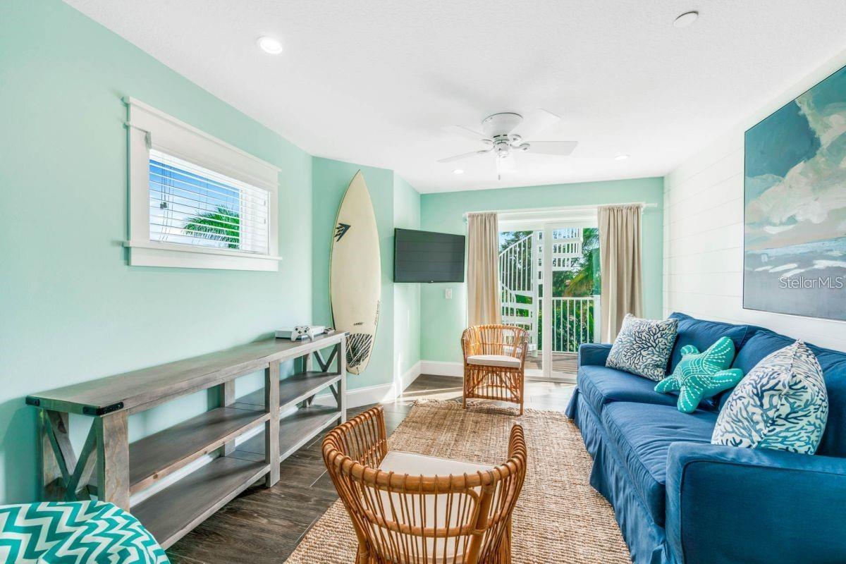 336 AVENIDA DE MAYO, SARASOTA, FL, 34242