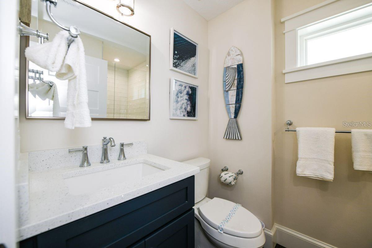 336 AVENIDA DE MAYO, SARASOTA, FL, 34242