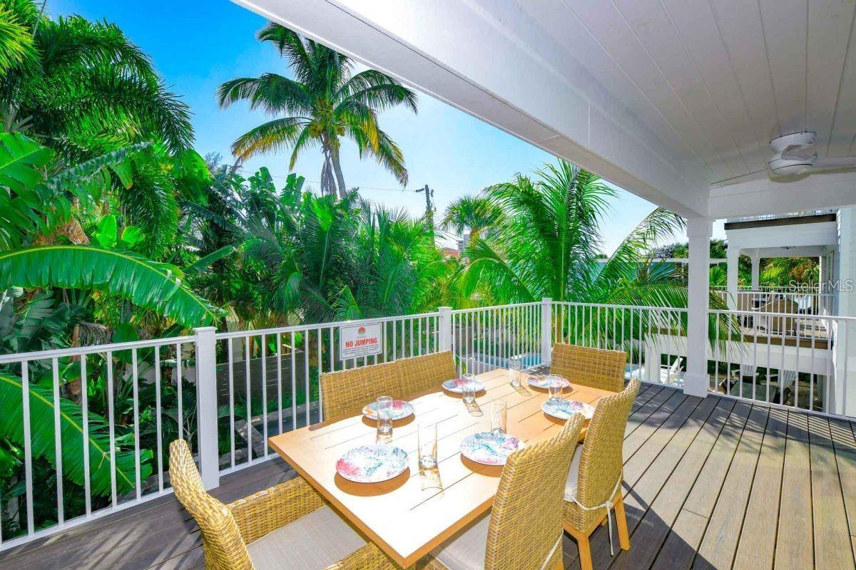 336 AVENIDA DE MAYO, SARASOTA, FL, 34242