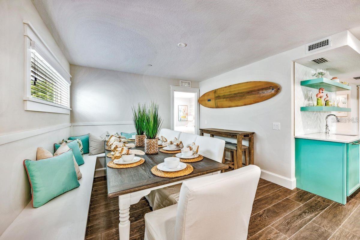 336 AVENIDA DE MAYO, SARASOTA, FL, 34242