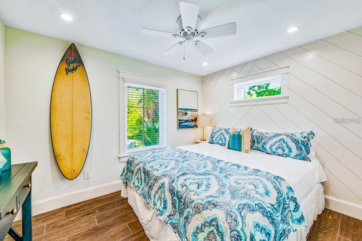 336 AVENIDA DE MAYO, SARASOTA, FL, 34242