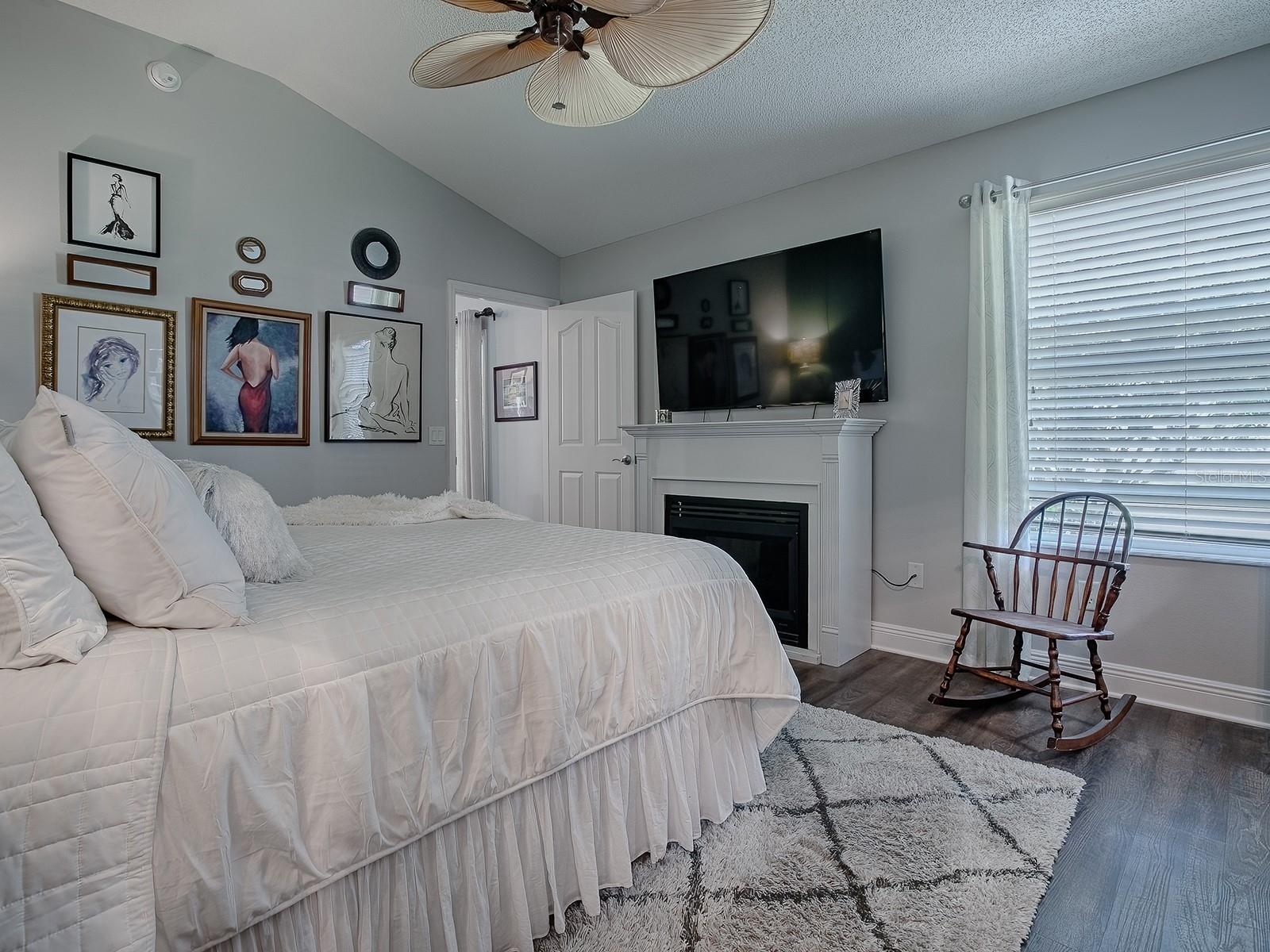 1739 LAKEWOOD DR, THE VILLAGES, FL, 32162
