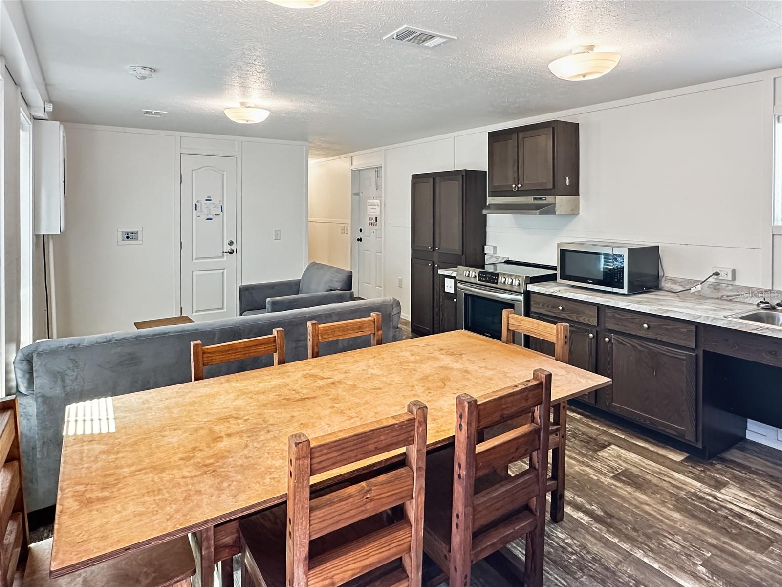 2945 2ND CT, DELAND, FL, 32724