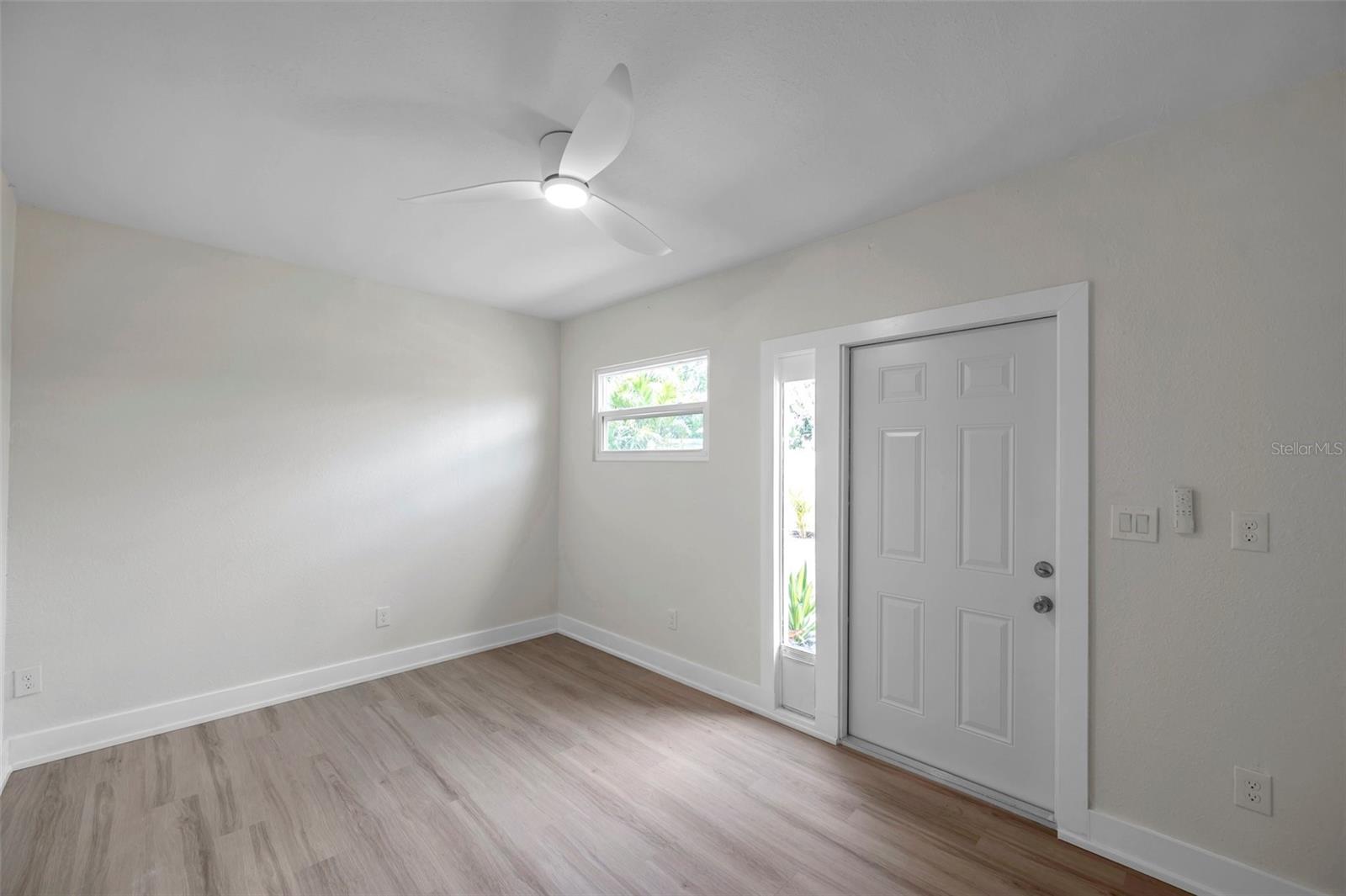 5833 DARTMOUTH AVE N, ST PETERSBURG, FL, 33710