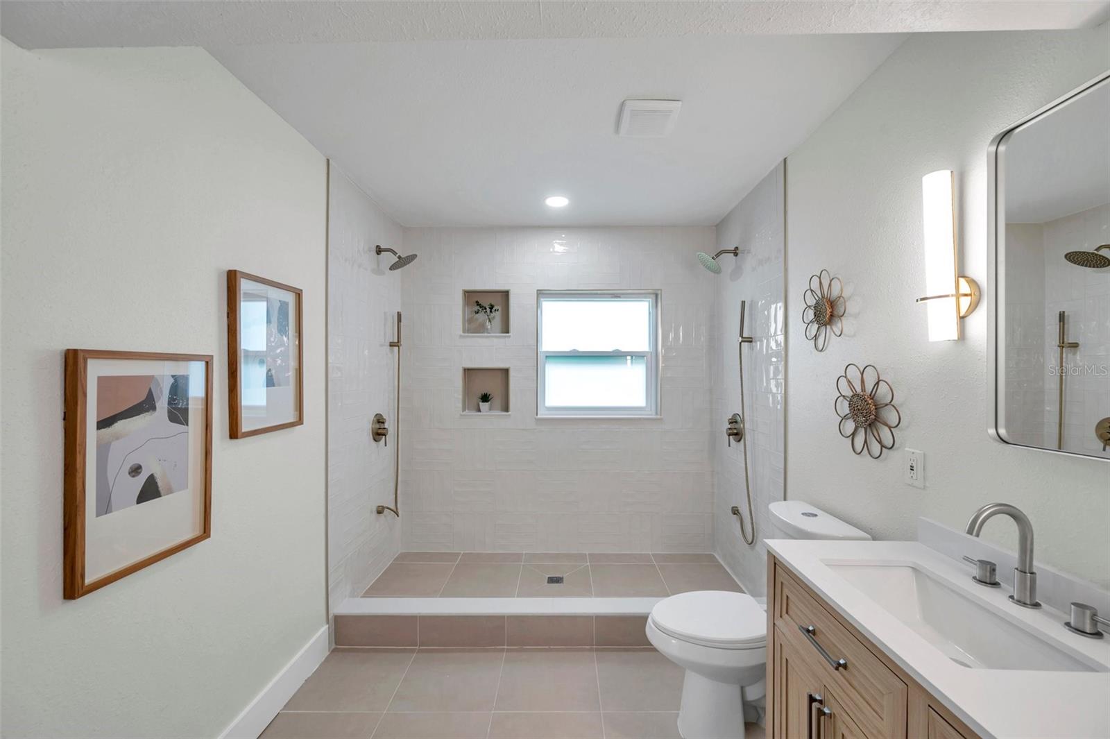 5833 DARTMOUTH AVE N, ST PETERSBURG, FL, 33710