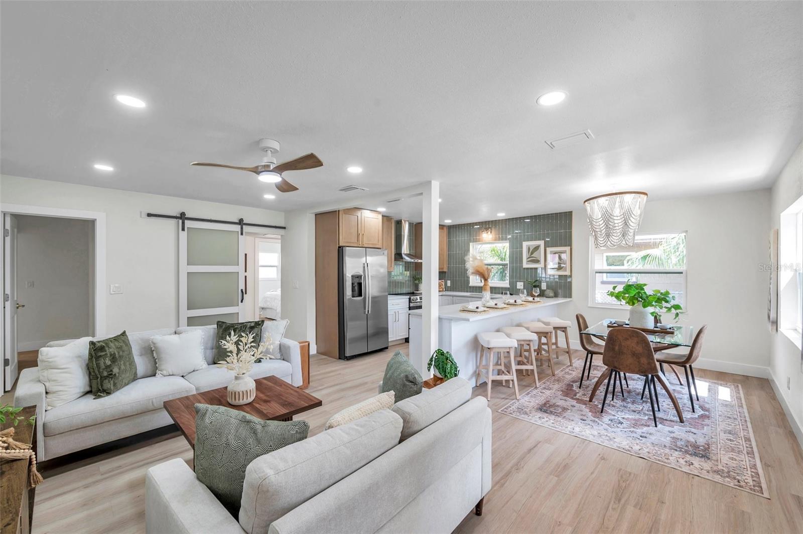 5833 DARTMOUTH AVE N, ST PETERSBURG, FL, 33710