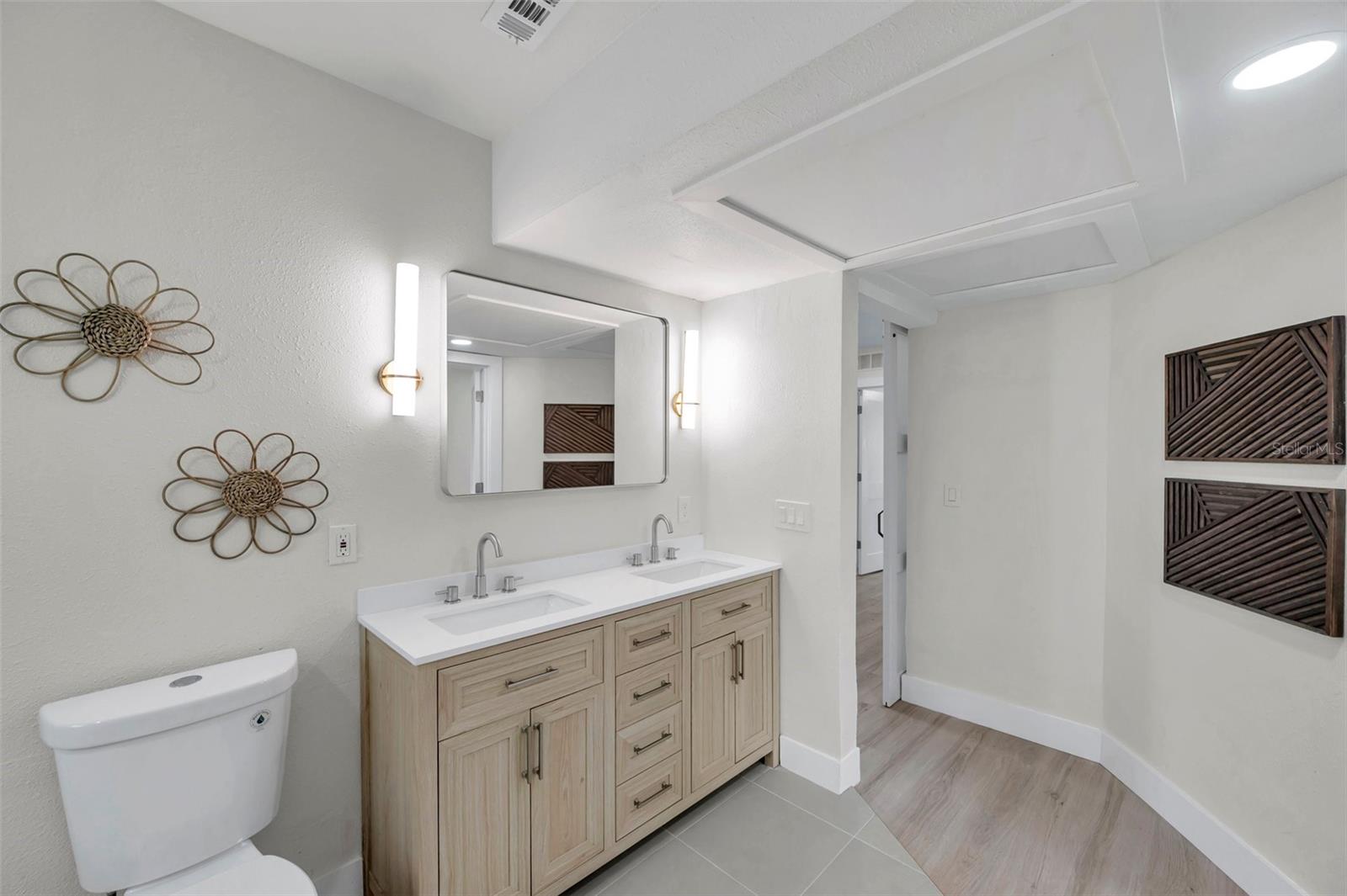 5833 DARTMOUTH AVE N, ST PETERSBURG, FL, 33710