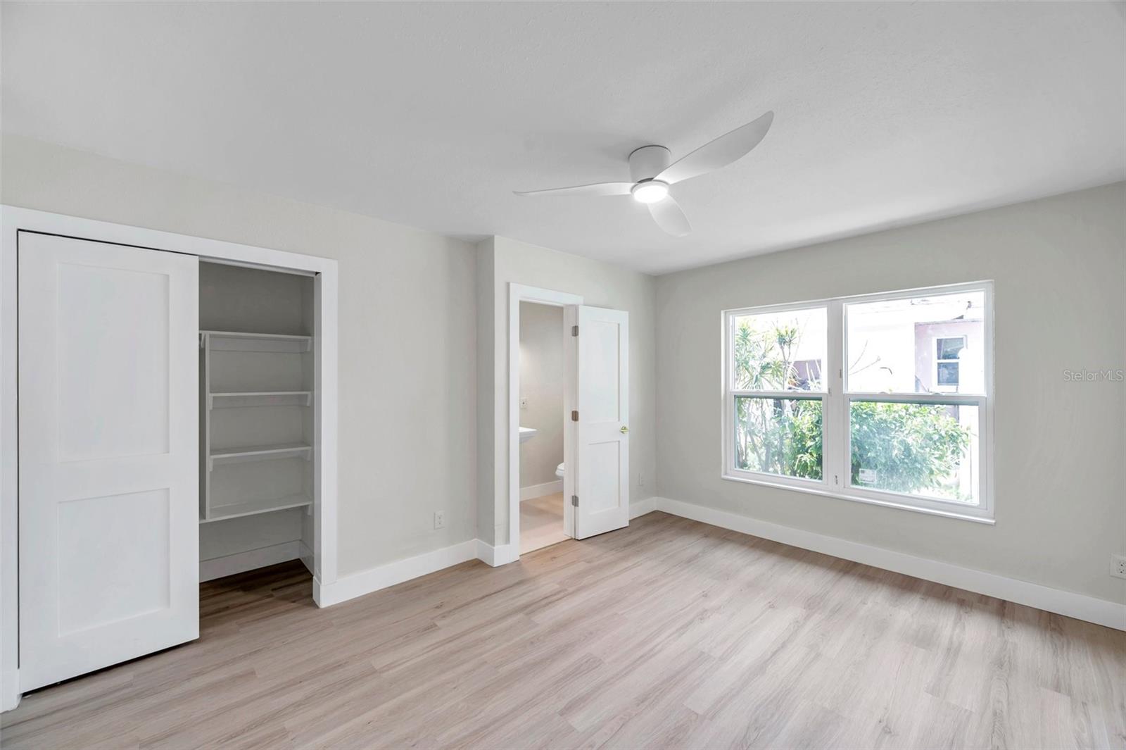 5833 DARTMOUTH AVE N, ST PETERSBURG, FL, 33710