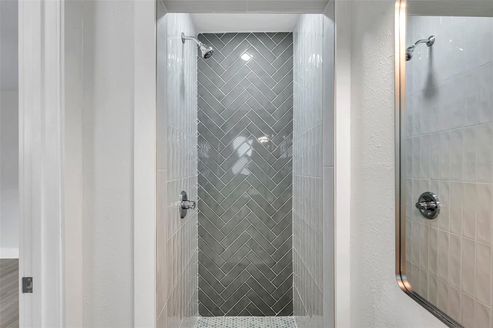 5833 DARTMOUTH AVE N, ST PETERSBURG, FL, 33710