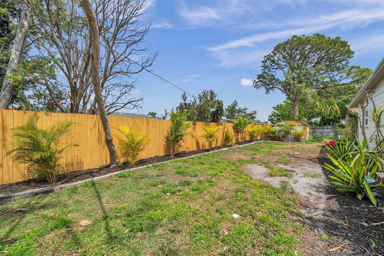 5833 DARTMOUTH AVE N, ST PETERSBURG, FL, 33710