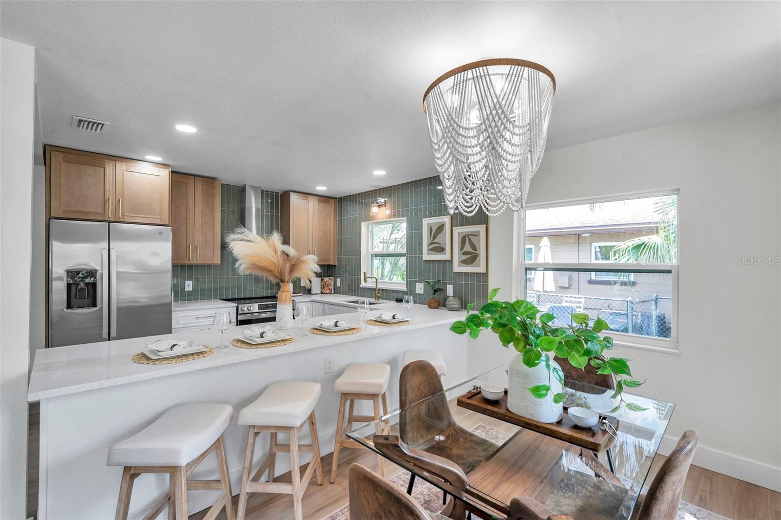 5833 DARTMOUTH AVE N, ST PETERSBURG, FL, 33710