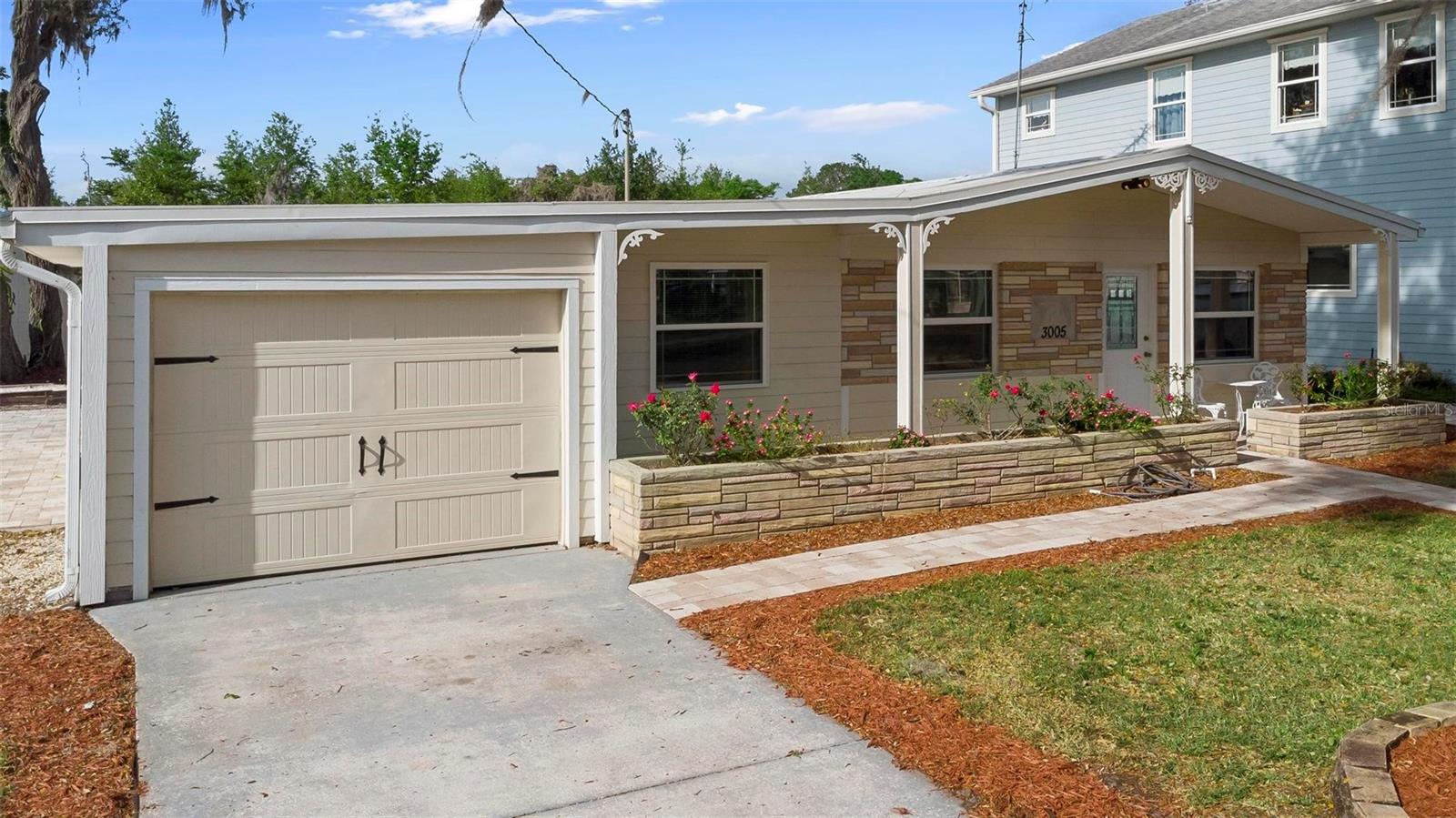 3005 GARDEN RD, EUSTIS, FL, 32726