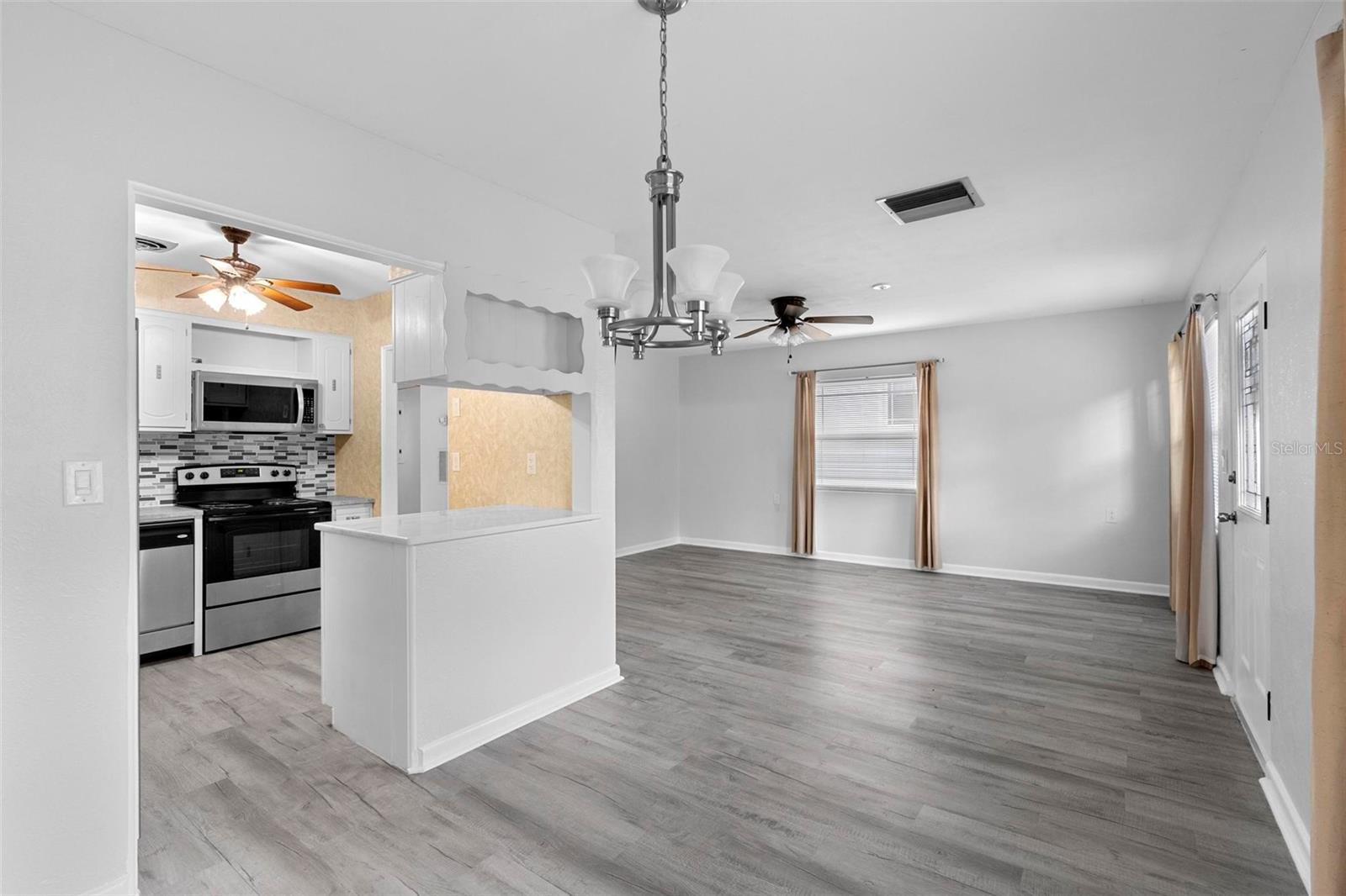 3005 GARDEN RD, EUSTIS, FL, 32726