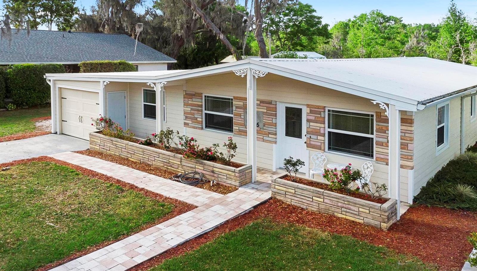 3005 GARDEN RD, EUSTIS, FL, 32726