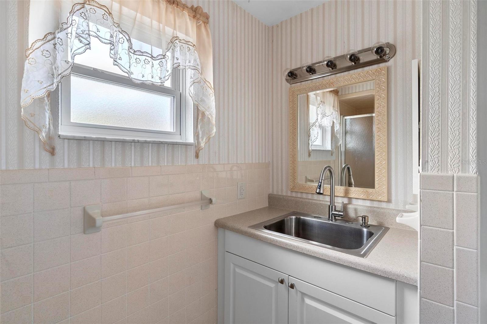 3005 GARDEN RD, EUSTIS, FL, 32726