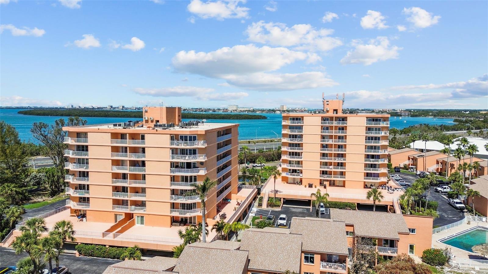 7430 SUNSHINE SKYWAY LN S #402, ST PETERSBURG, FL, 33711