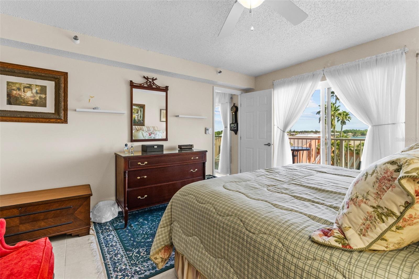 7430 SUNSHINE SKYWAY LN S #402, ST PETERSBURG, FL, 33711