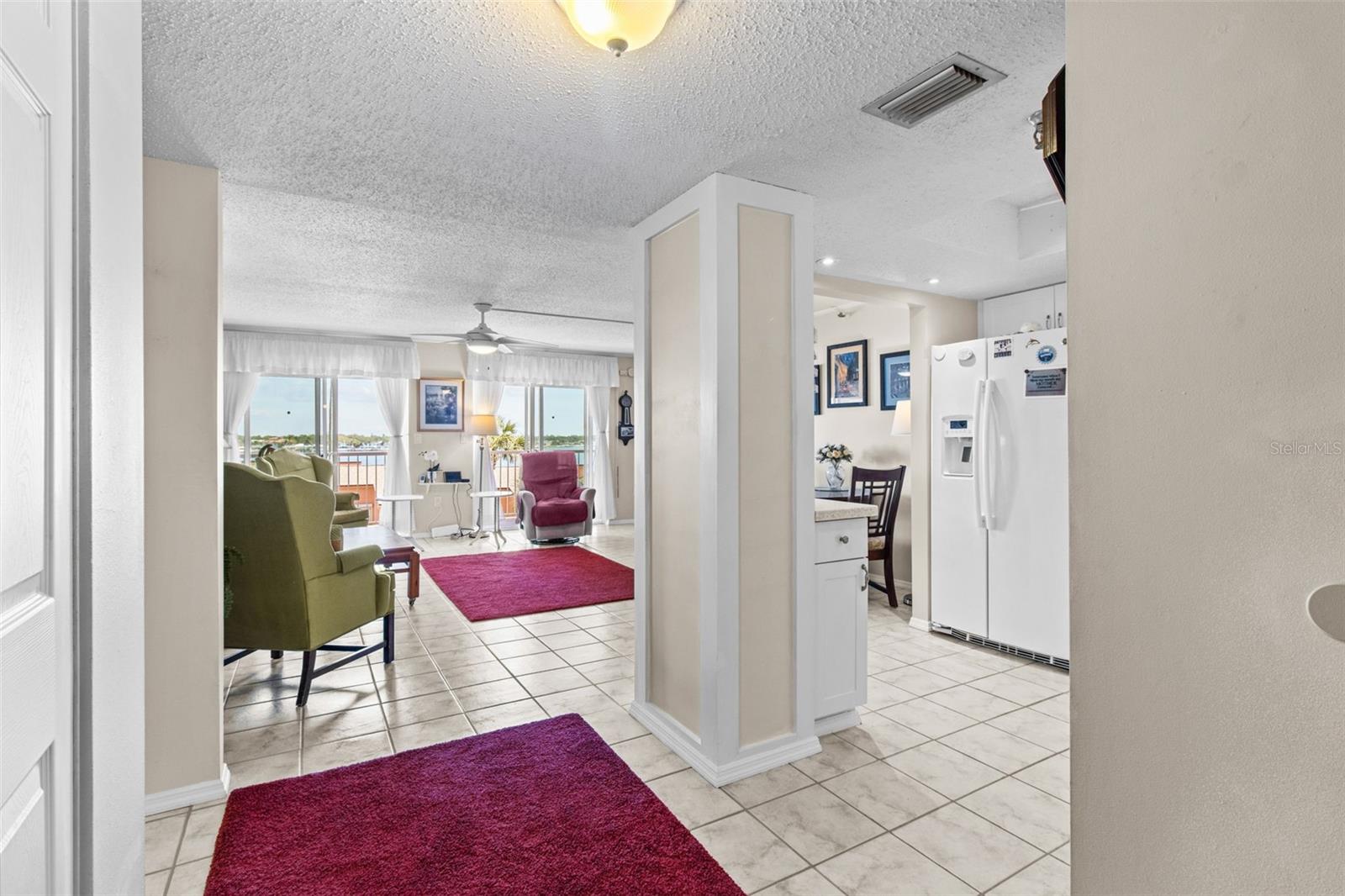 7430 SUNSHINE SKYWAY LN S #402, ST PETERSBURG, FL, 33711