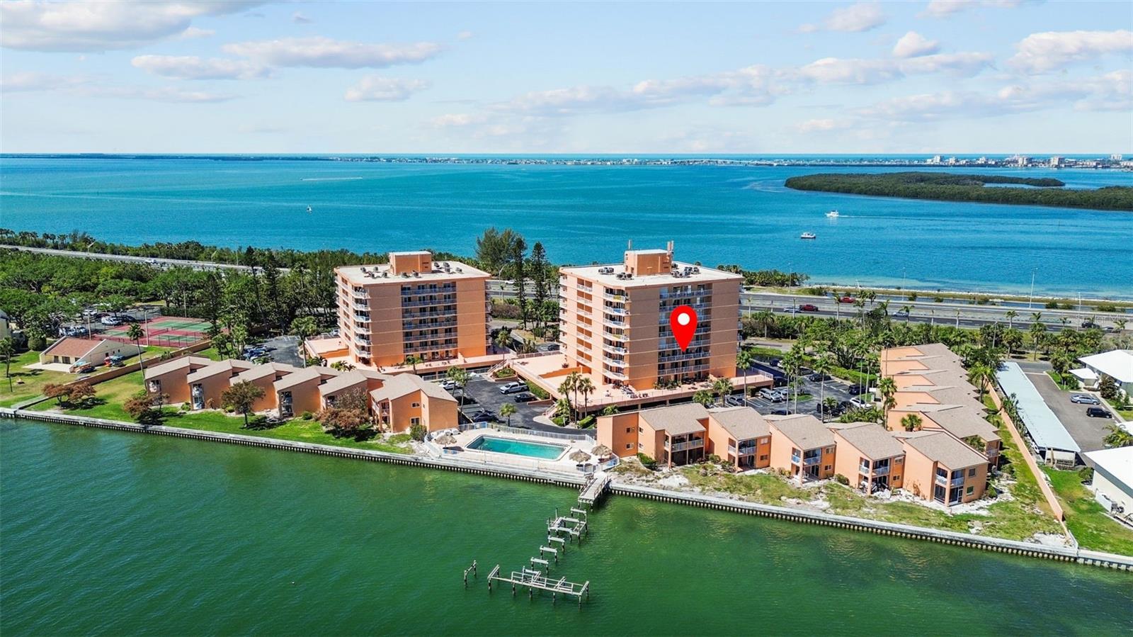 7430 SUNSHINE SKYWAY LN S #402, ST PETERSBURG, FL, 33711