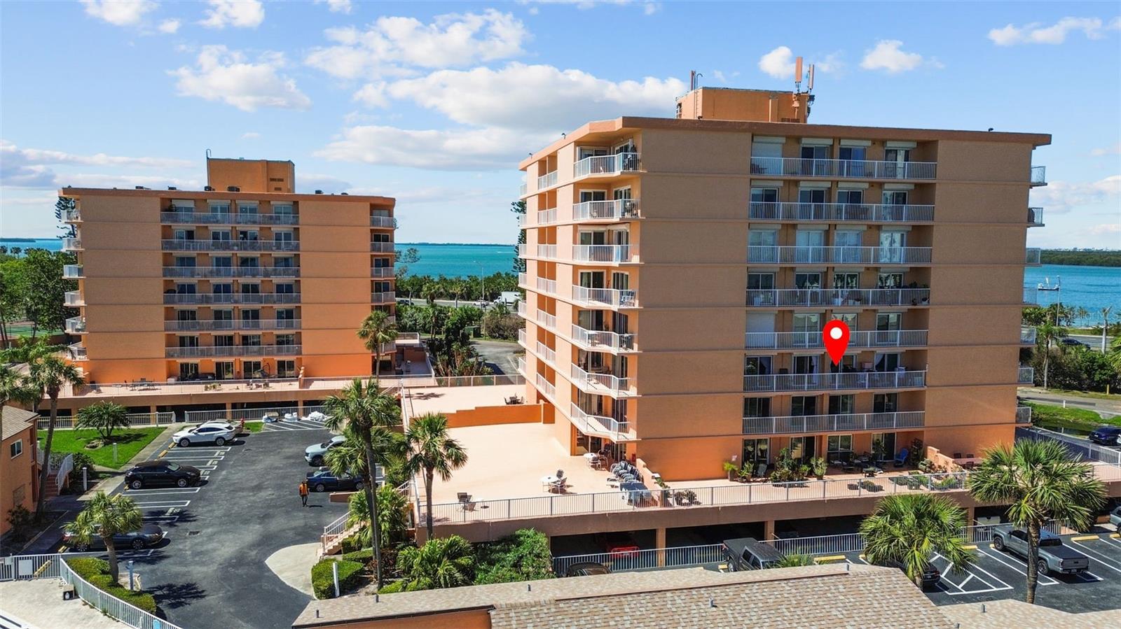 7430 SUNSHINE SKYWAY LN S #402, ST PETERSBURG, FL, 33711