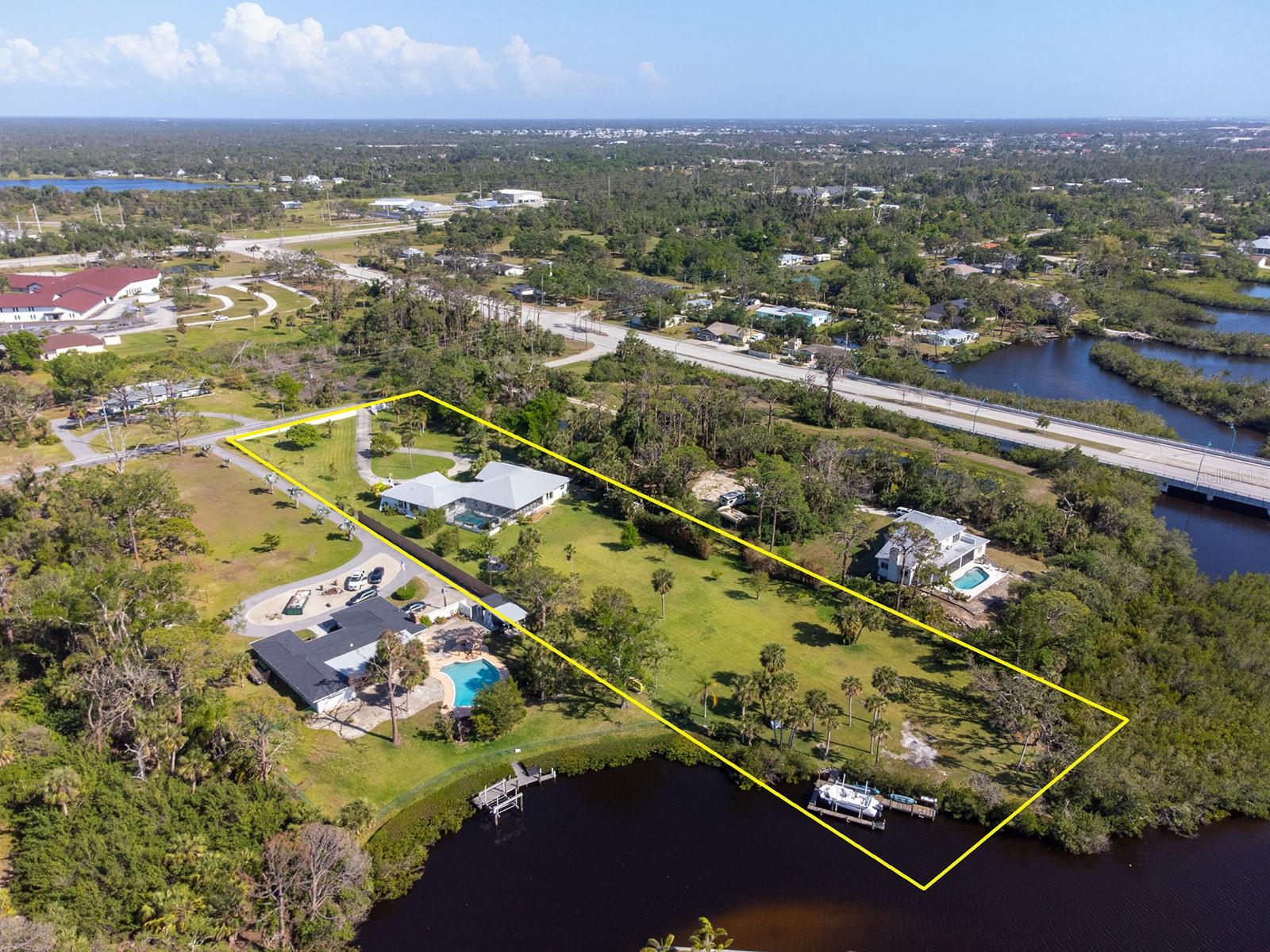 60 N OXFORD DR, ENGLEWOOD, FL, 34223