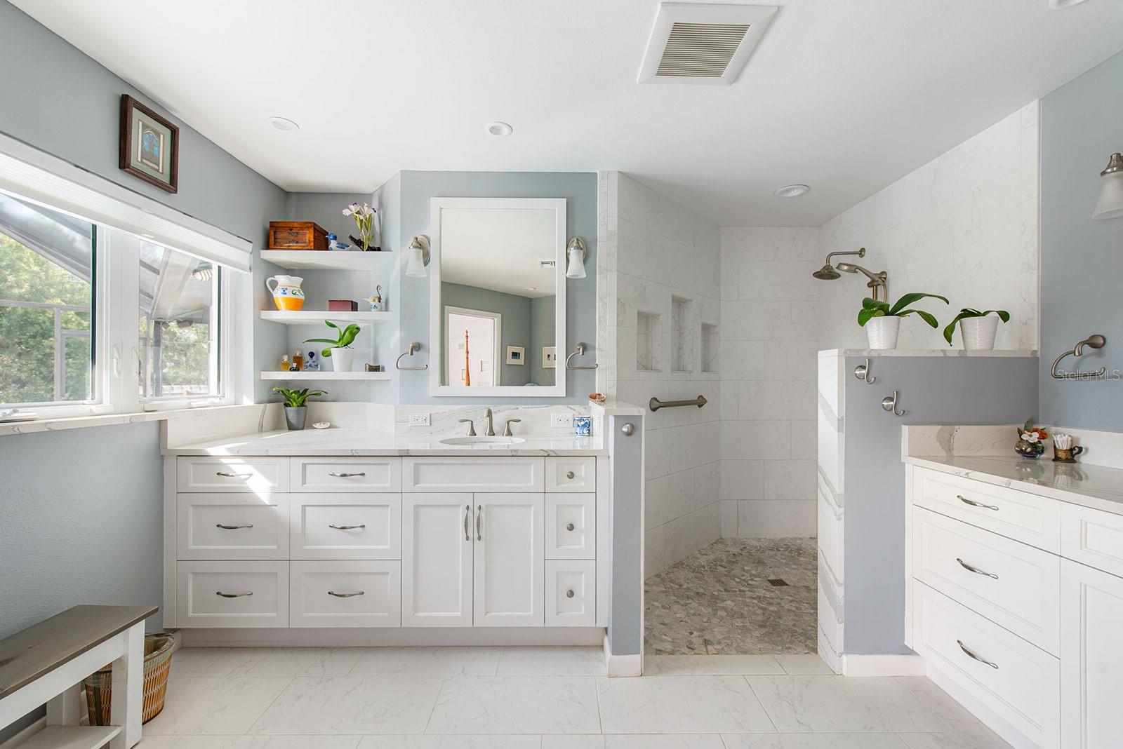 60 N OXFORD DR, ENGLEWOOD, FL, 34223