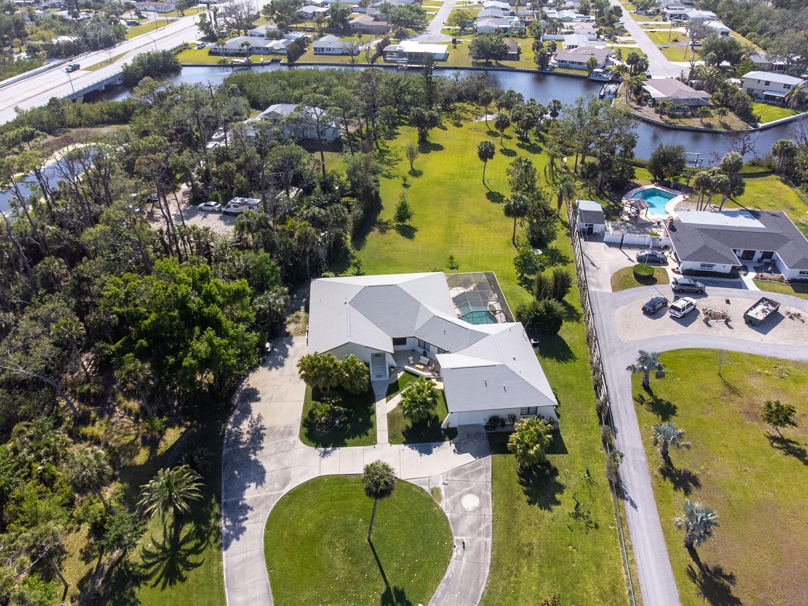 60 N OXFORD DR, ENGLEWOOD, FL, 34223