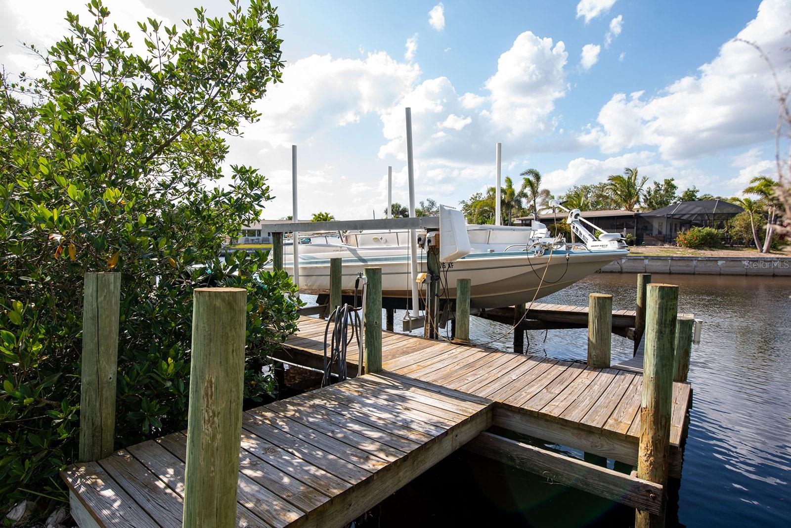 60 N OXFORD DR, ENGLEWOOD, FL, 34223