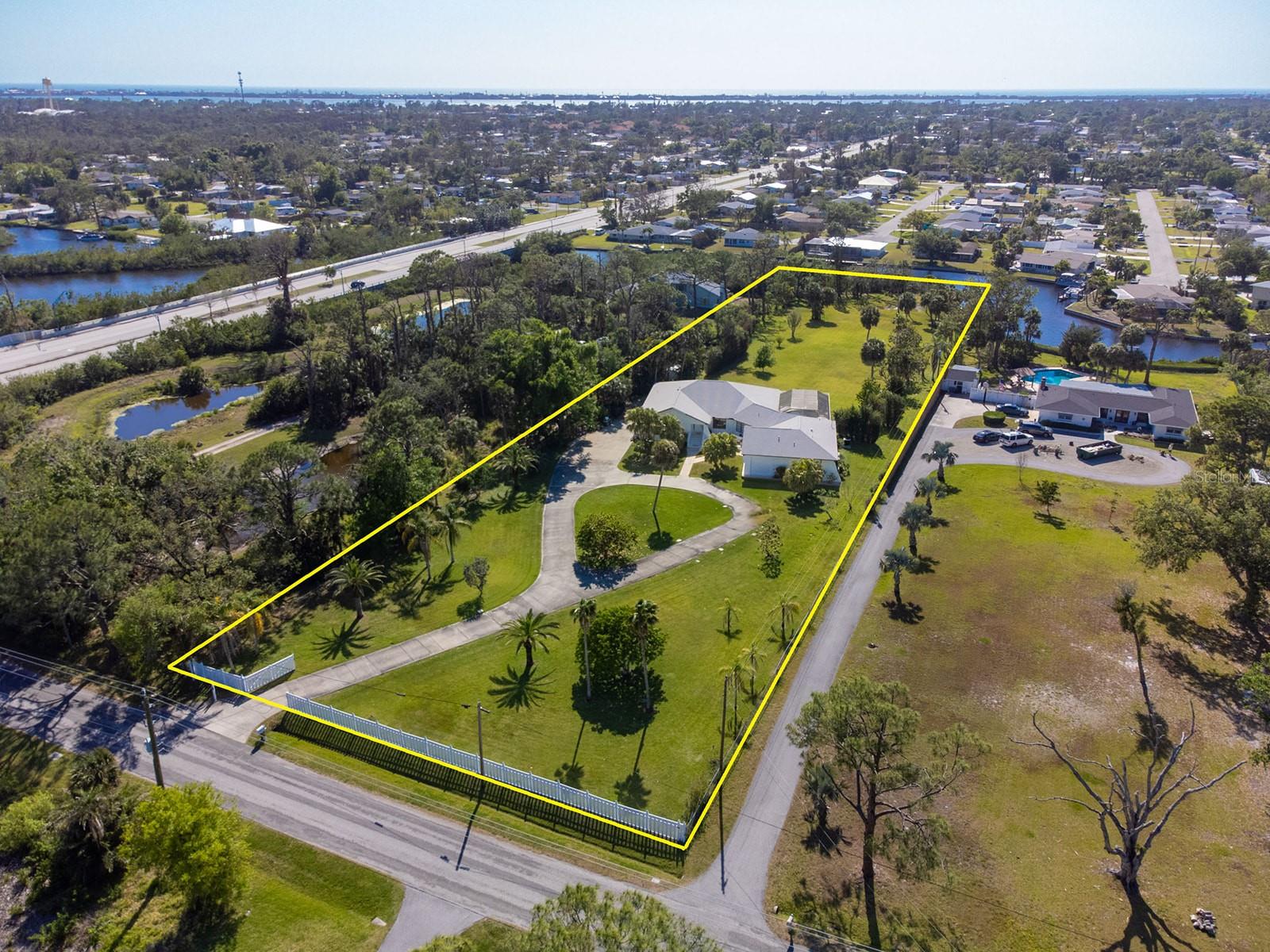 60 N OXFORD DR, ENGLEWOOD, FL, 34223