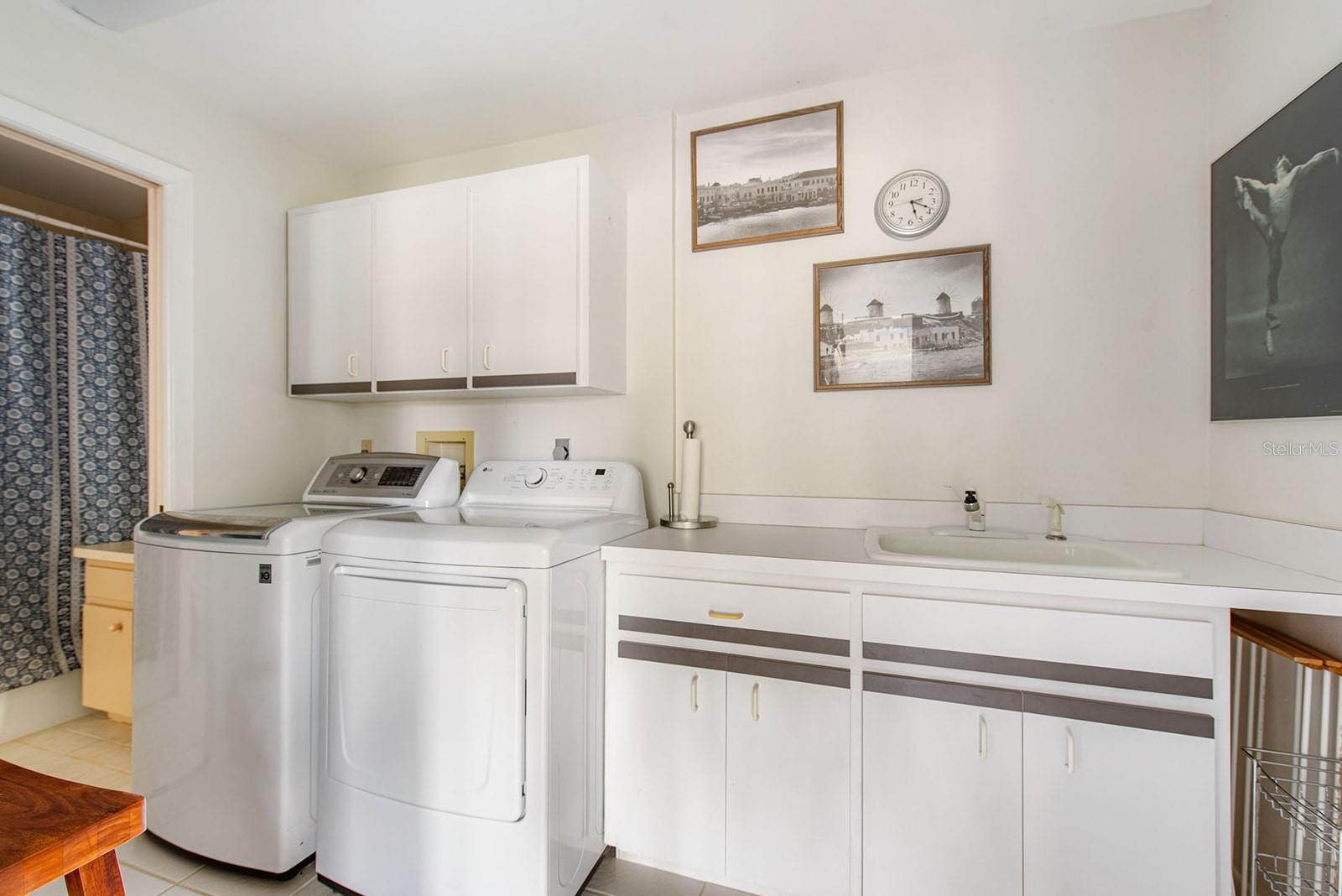 60 N OXFORD DR, ENGLEWOOD, FL, 34223