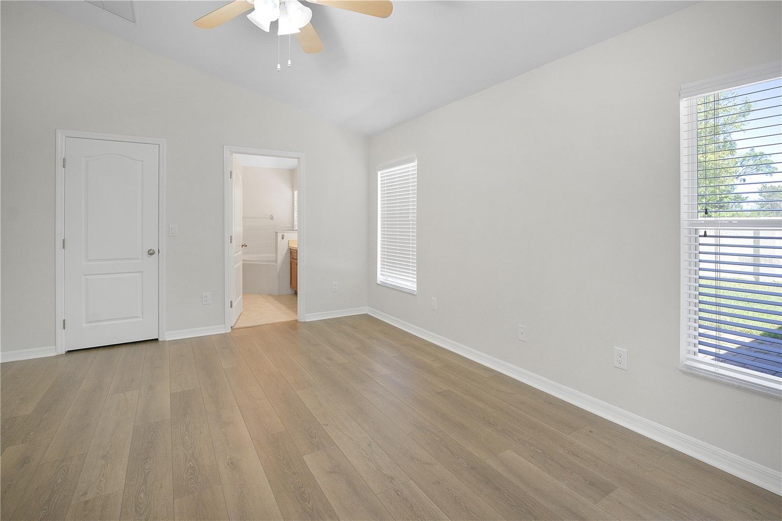 4042 LANGDRUM DR, WESLEY CHAPEL, FL, 33543